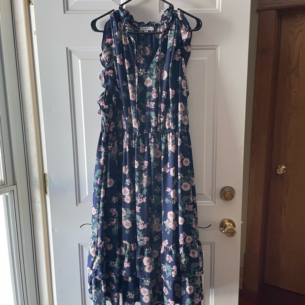 Floral sleeveless dress